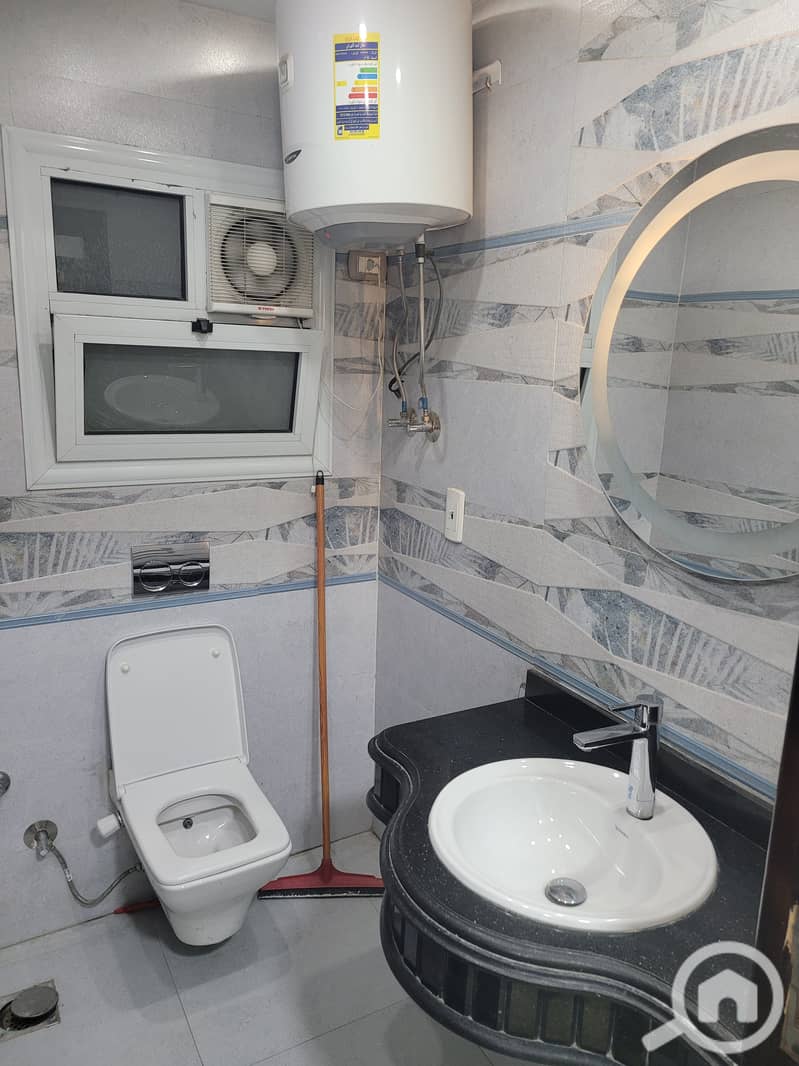 3 20251216_213747. jpg