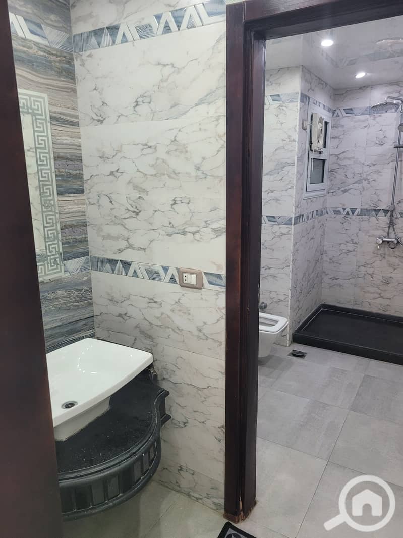 13 20251216_214102. jpg