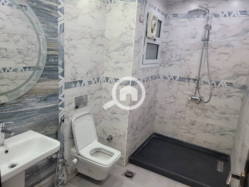 14 20251216_214121. jpg