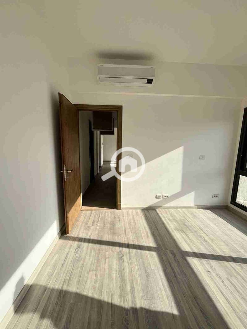 3 motion_photo_7919800564890047409. jpg