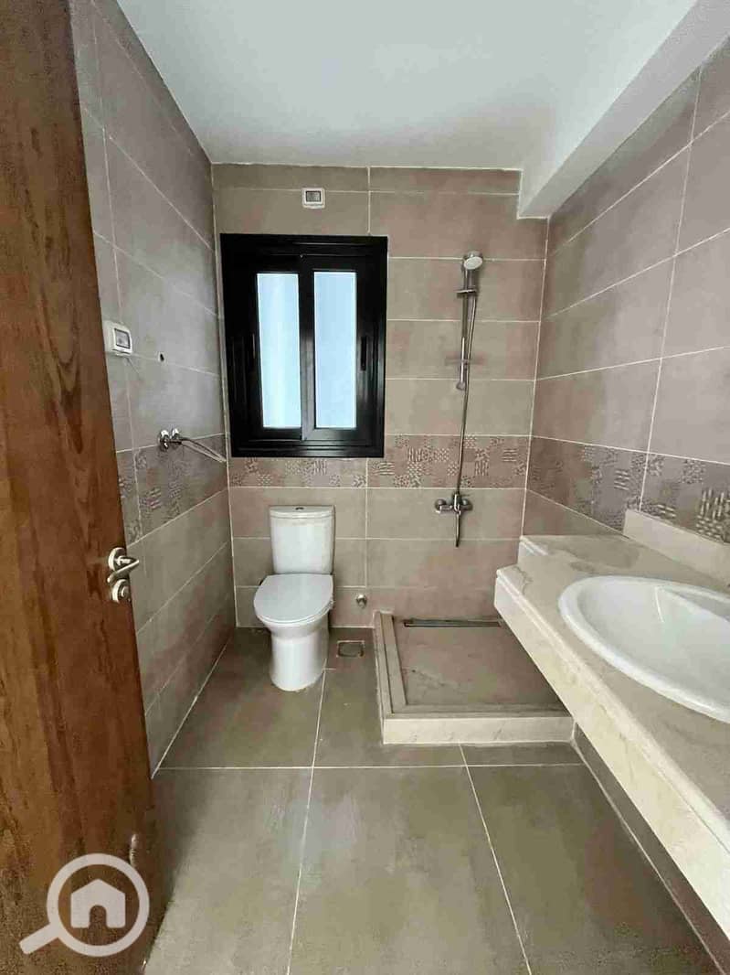 6 motion_photo_259042658582679615. jpg