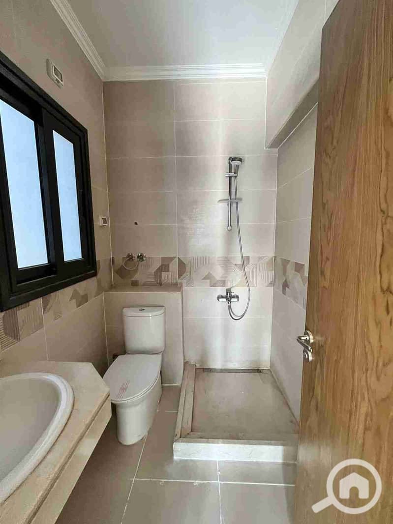 7 motion_photo_2121196133623009995. jpg