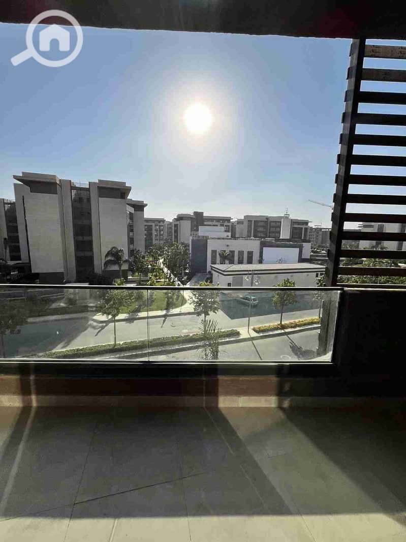 10 motion_photo_7640489276360530548. jpg