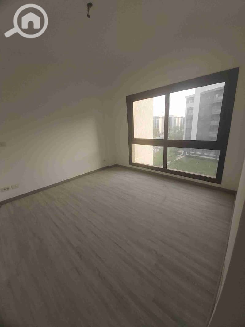 4 ٢٠٢٥١٢١٣_١٥٣٥٥٠. jpg