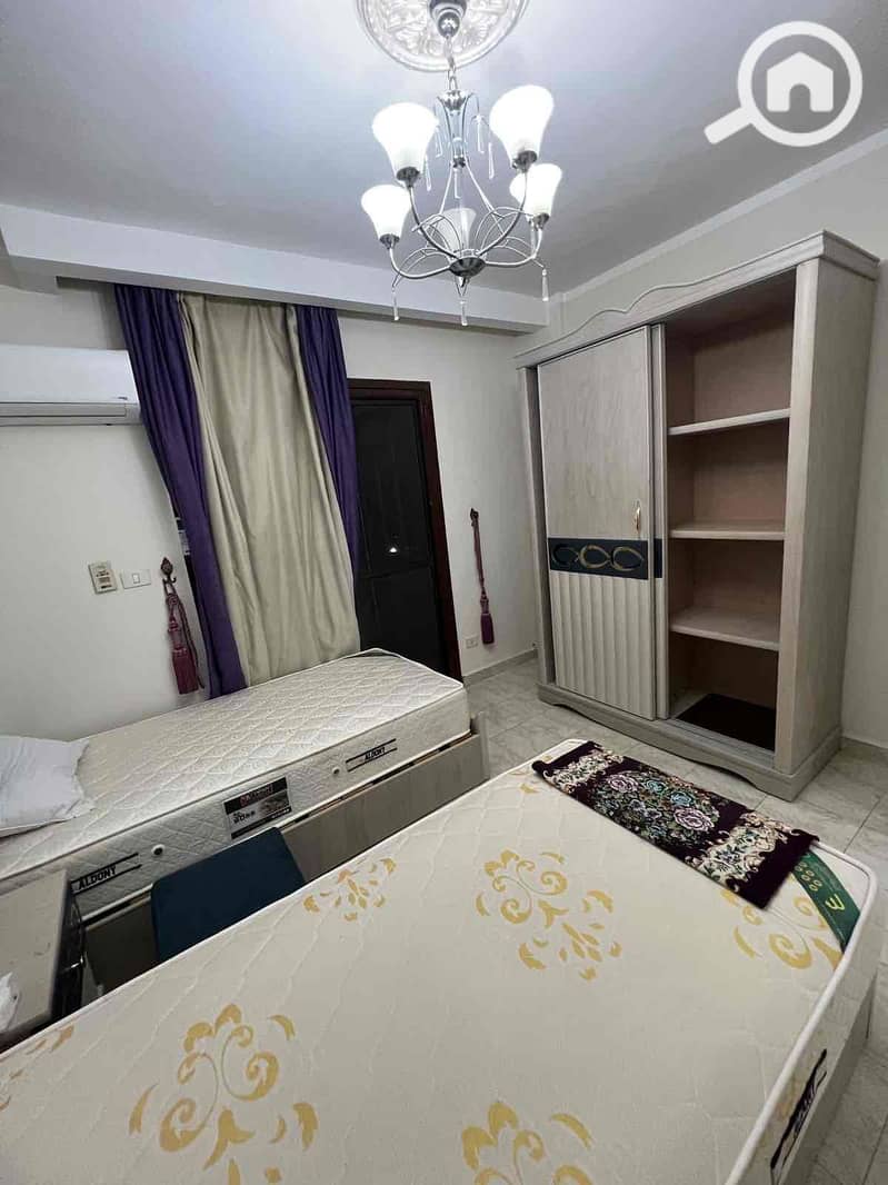 10 6bef675a-1ecc-47c4-a4e9-e9c352f9f7d6. jpg