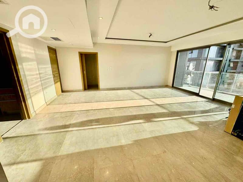 8 3e9f1378-3e79-41fd-977f-e16f1b493309. jpg