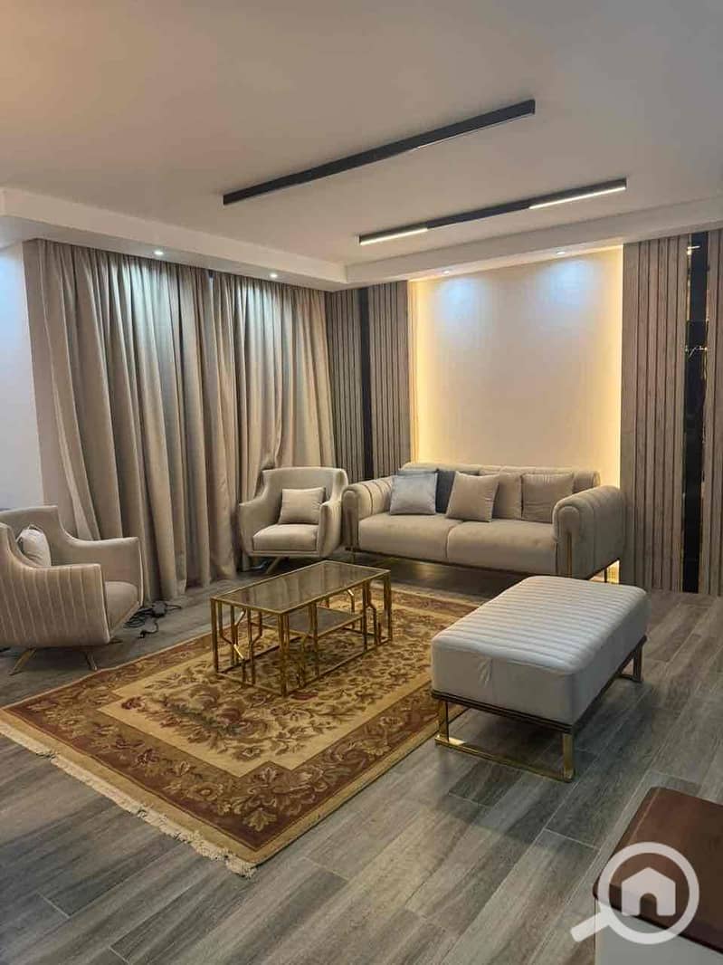 5 b9474eac-0b5d-4357-8a5d-a245f63f43b3. jpg