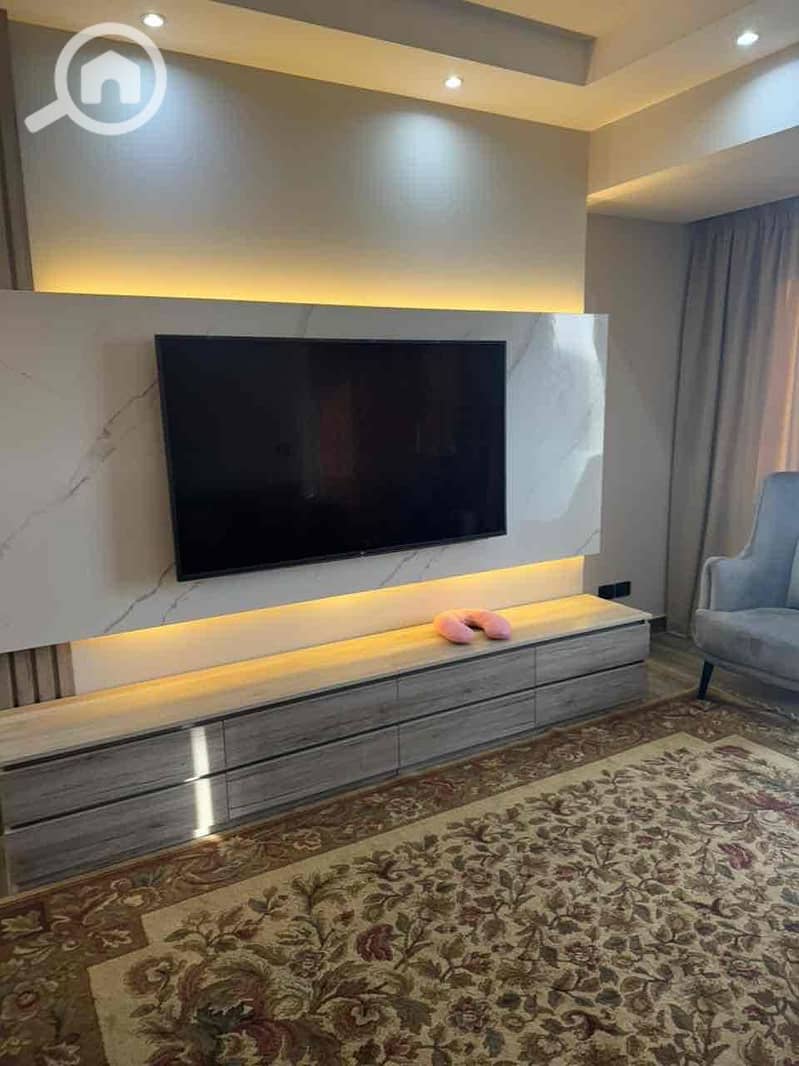 13 f05c4f6a-1b28-44bc-9e43-ea17af83231c. jpg