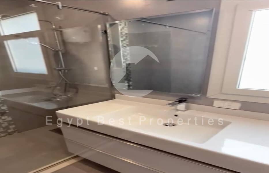 11 WhatsApp Image 2025-12-24 at 18.39. 39_08ad1a3a. jpg