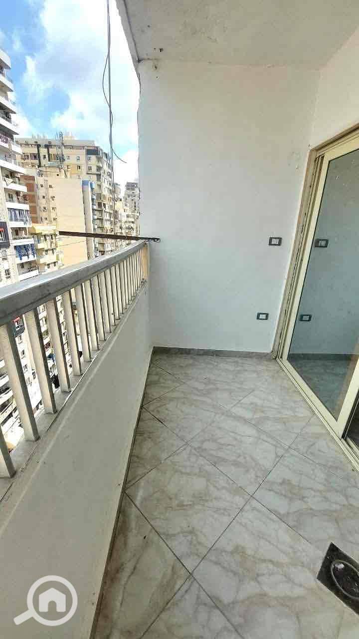 7 545a1cb6-dfd8-4596-9297-4411b31a0ee1. jpg