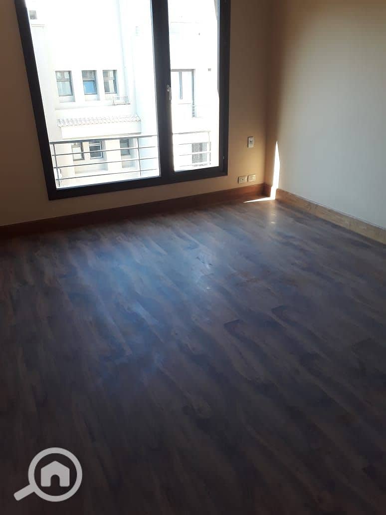 12 WhatsApp Image 2025-12-28 at 10.56. 46 PM (2). jpeg