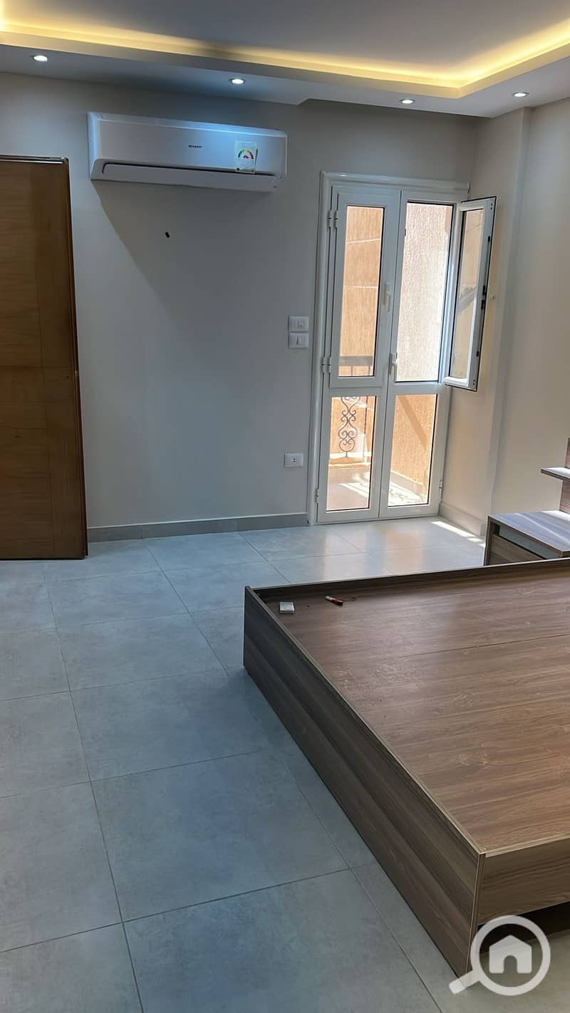 4 4c6f26a1-2f54-49a5-8a66-9f93b280e263. jpeg