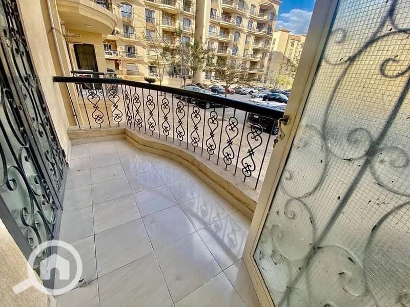 10 526566d9-5cd7-4dda-9509-654d15a7166a. jpeg