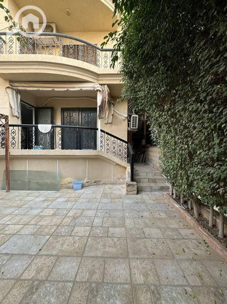 9 d31d8d7a-f9c8-4ef7-9290-b6bf3ead92ea. jpeg