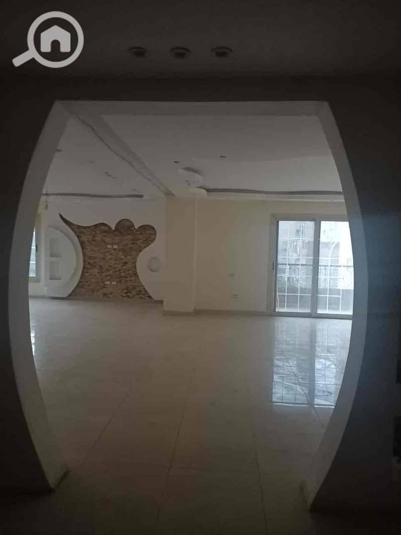 8 9e419f9e-da4e-46b6-a11d-290bec0538bf. jpg