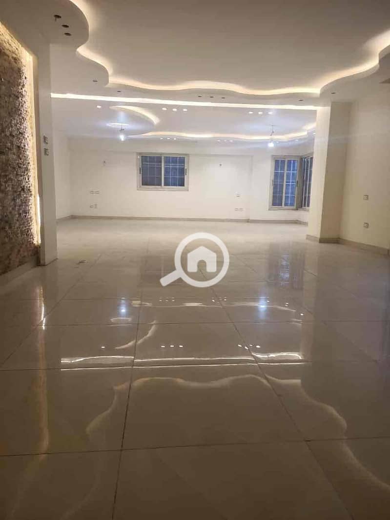 11 fc5b9724-82ab-4f5e-b16c-d0f1f07a253a. jpg