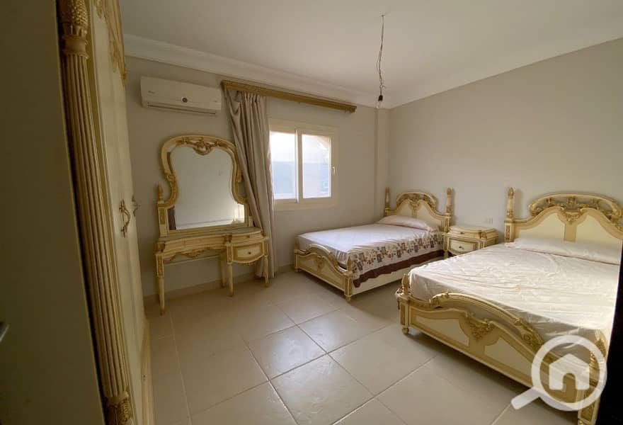 7 75e9a6b5-b80f-40ca-91e5-c4fe3de6ec1a. jpg