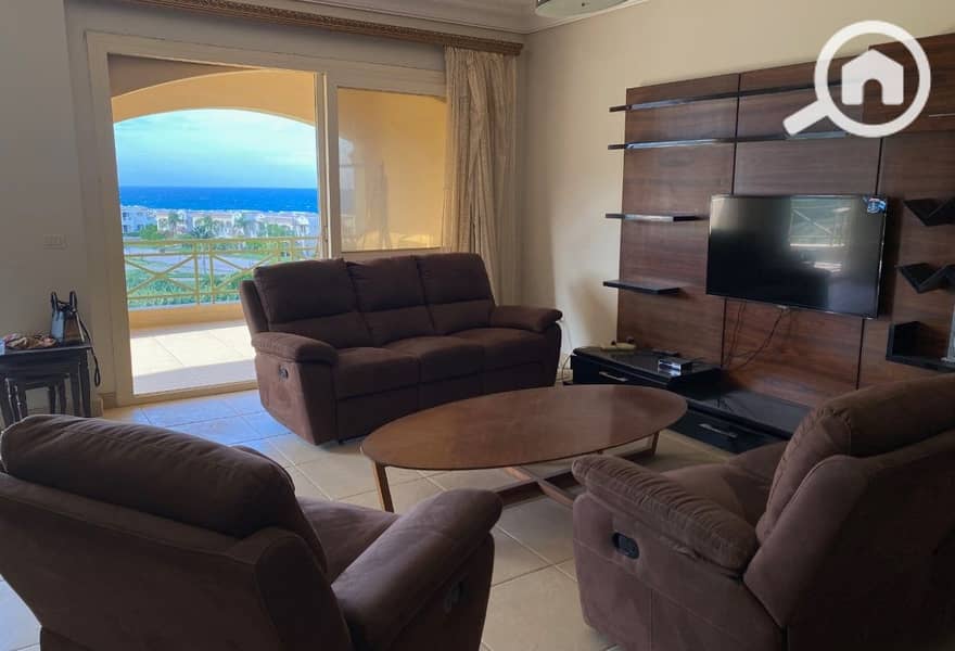 9 403b6fbb-01a0-4f80-80c2-2906b03da5c1. jpg