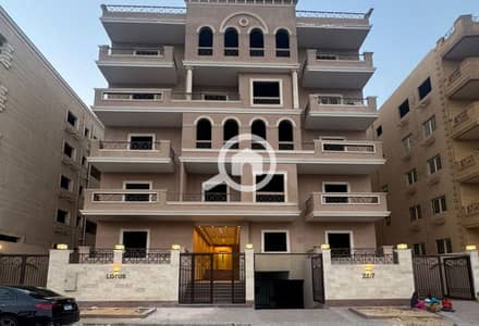 3 Bedroom Flat for Sale in New Cairo, Cairo - f2c8d8ff-772d-414a-845b-6a6663eacd0a. jpg