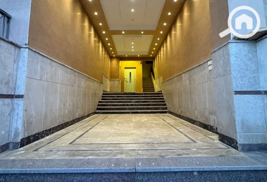 2 13b0516c-77c2-4b8d-8239-451af3ed3df4. jpg