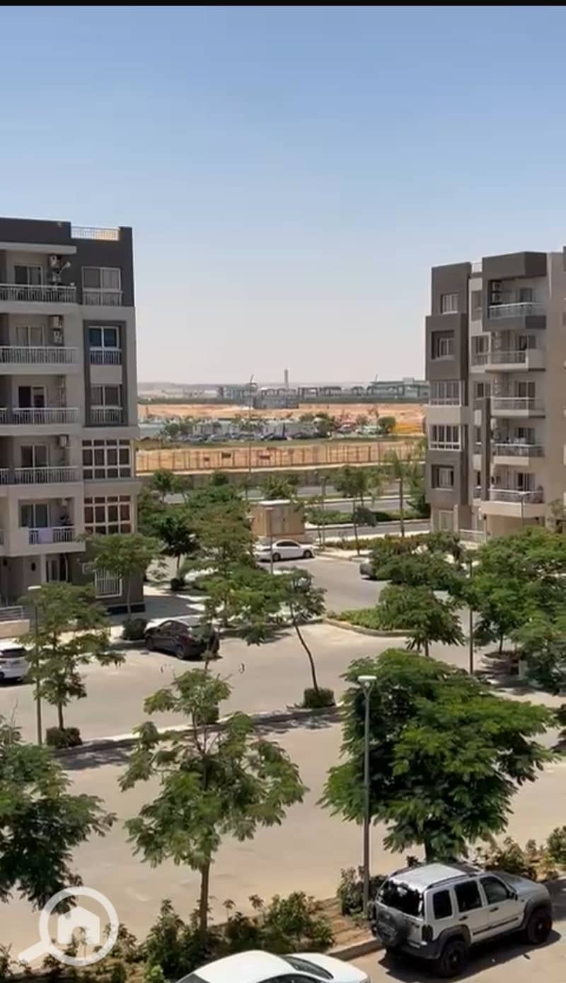 10 8b891dcf-d428-47a7-b27a-6ca99047b581. jpeg