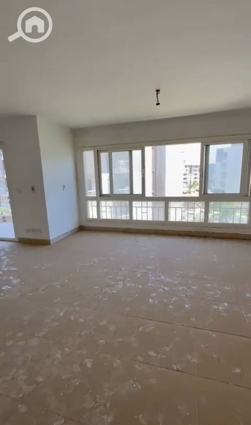 24 c429858a-eb6e-444c-a96c-2b794c6ae6cd. jpeg