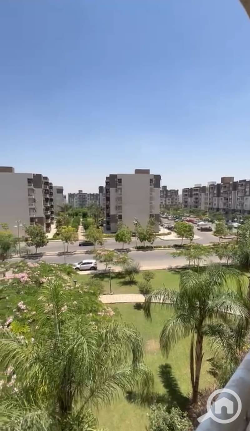 26 e25b94f1-c124-43d9-af60-7ee0433e9bf3. jpeg