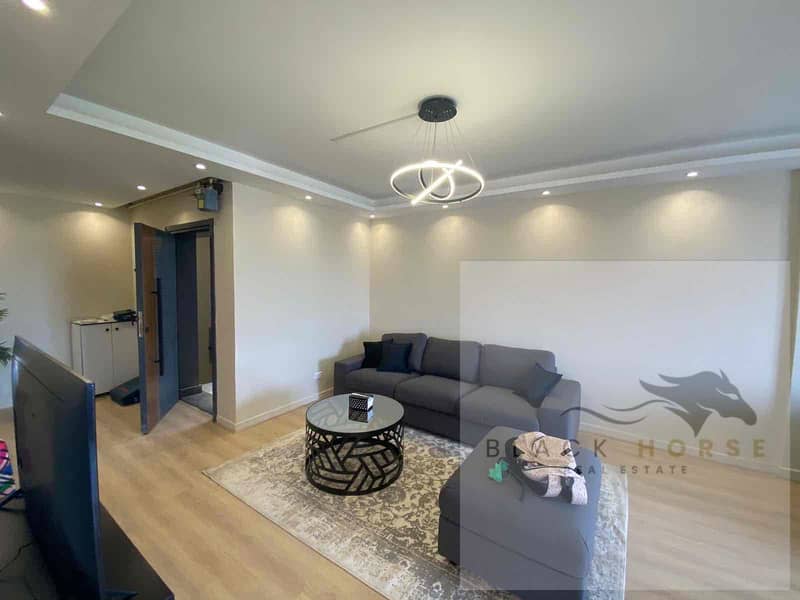 4 d4428529-ce87-47d5-9acb-c7692840982f. jpg