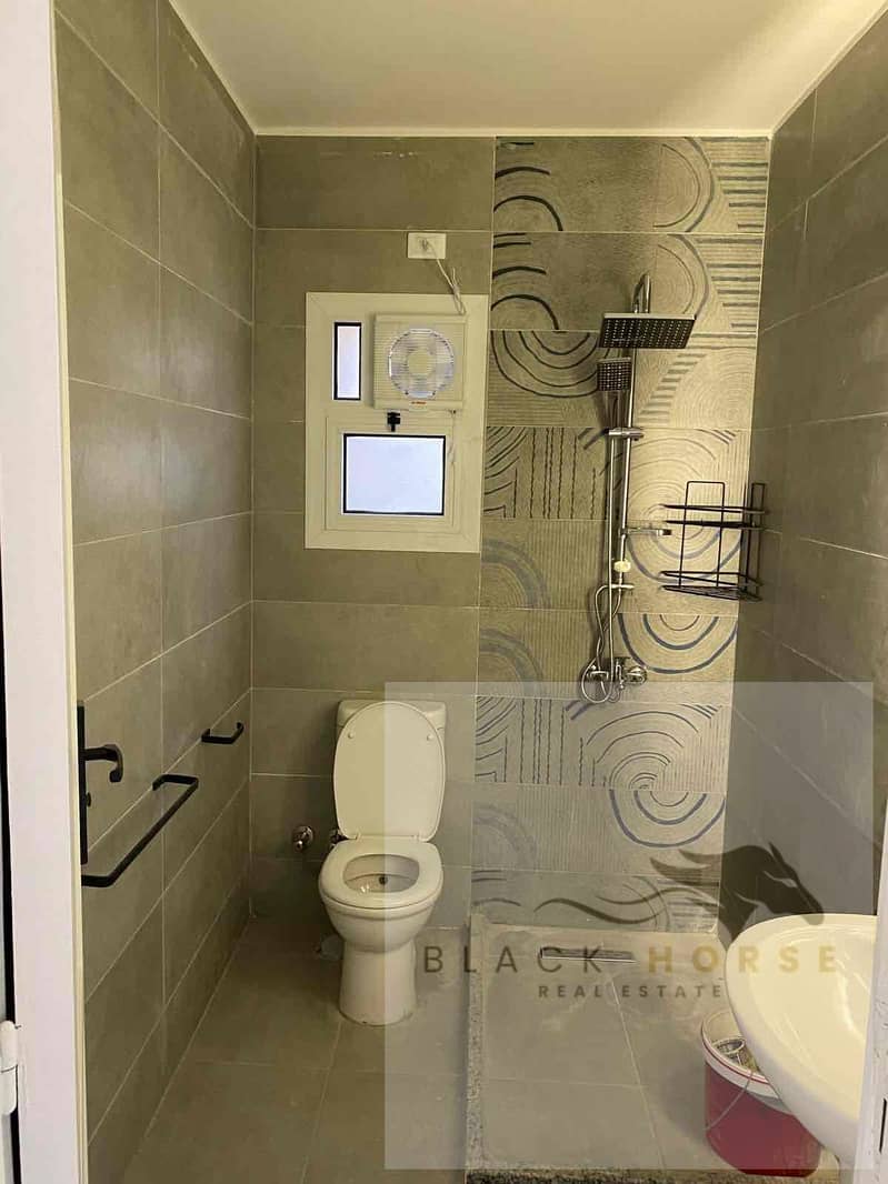 16 6f1ab0d4-288b-4bf1-9c46-de033776e1de. jpg