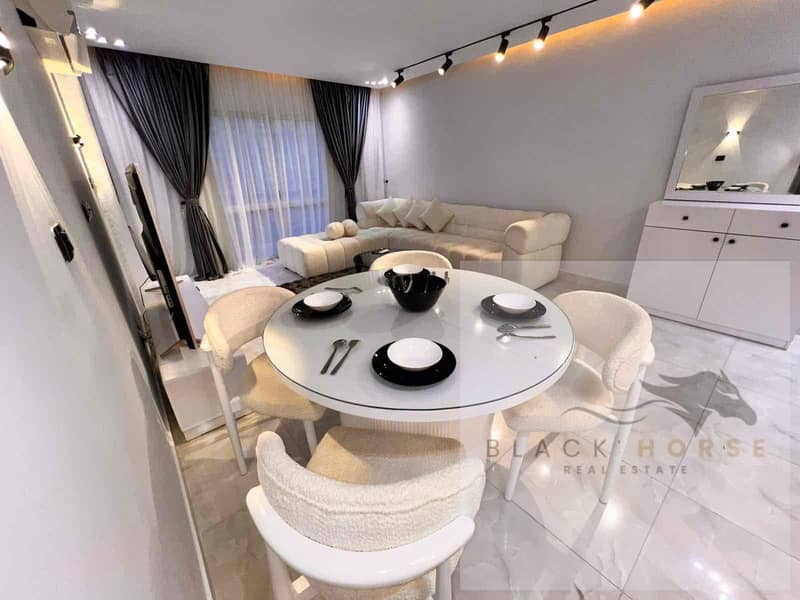 13 17580cd6-d938-4d2d-8c28-5f4c1bb1f1c2. jpg