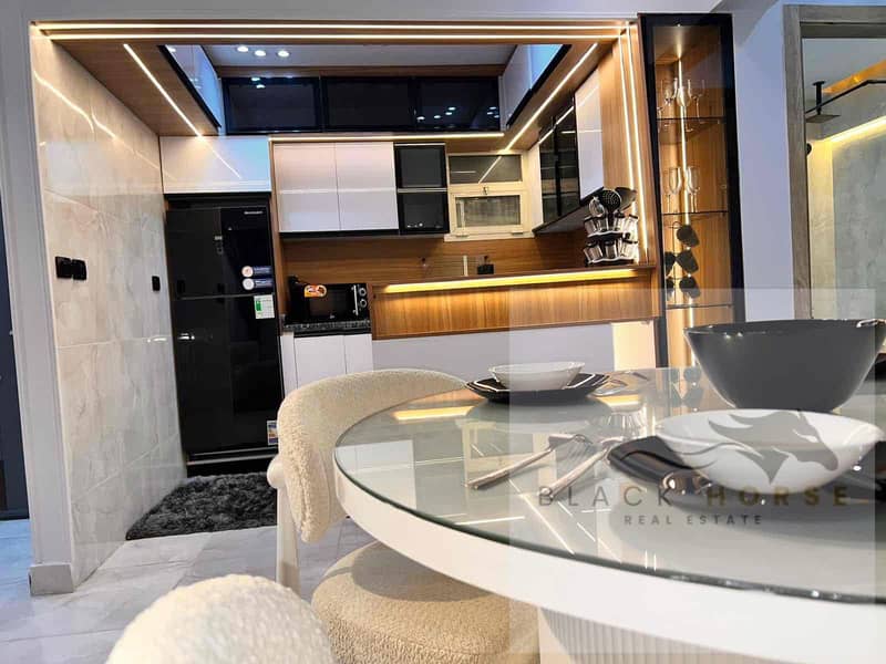 15 4385b768-c713-45f7-8d5f-e9251e352484. jpg