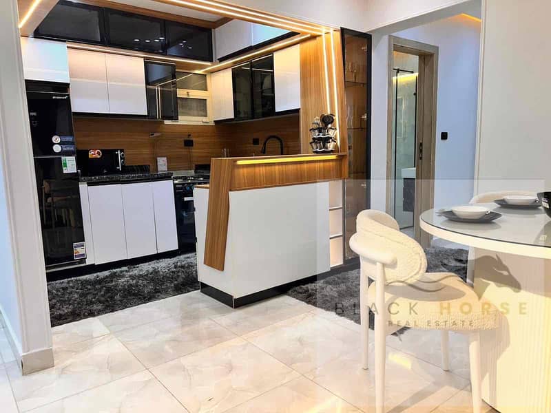 20 548b0d52-b755-4d4c-881a-972808a15247. jpg