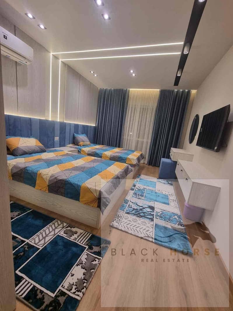 13 edfdfc25-9a33-4761-8183-ec4f7f492bf7. jpg