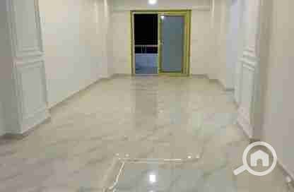 2 8274881-005aeo. webp