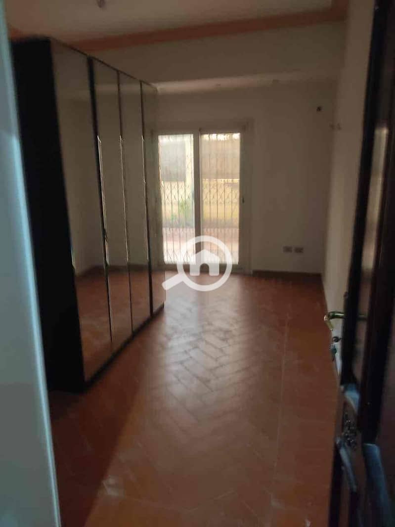 4 02f9b52c-84bc-4462-b0ae-3bb2894bb58f. jpg