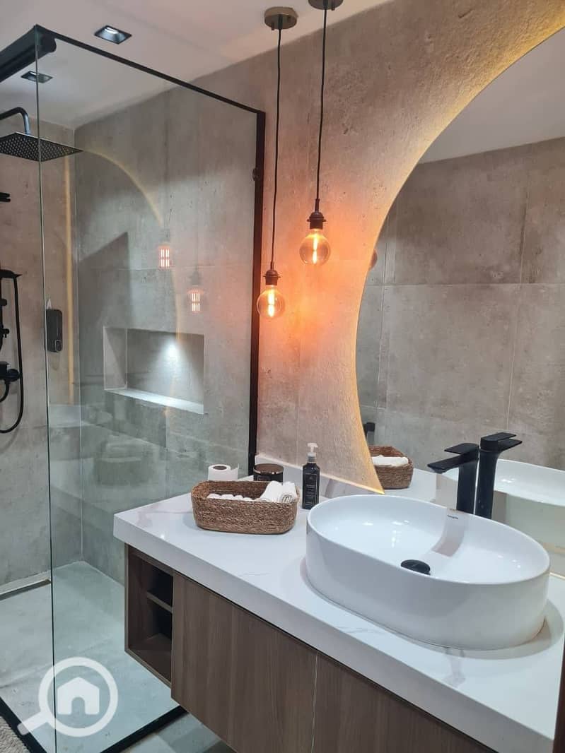 10 541415430_122229610172084594_8632916740097775153_n. jpg