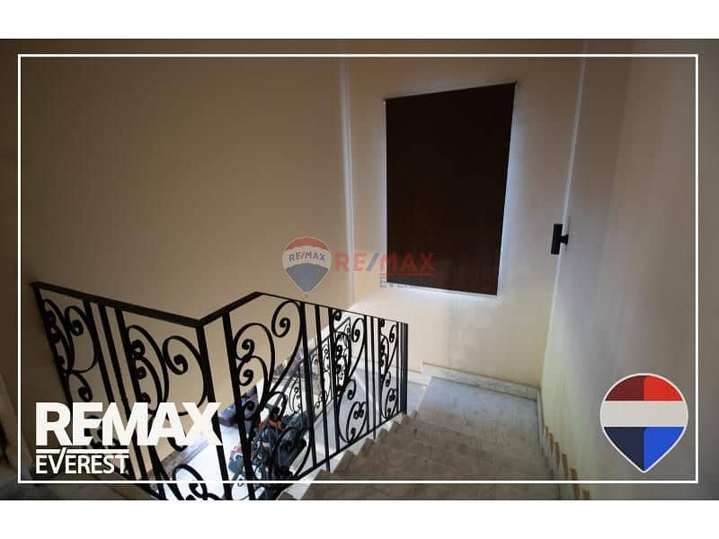 8 8f8daa73-e0b7-47eb-a7c9-cdf8f0223f8c. jfif. jpg