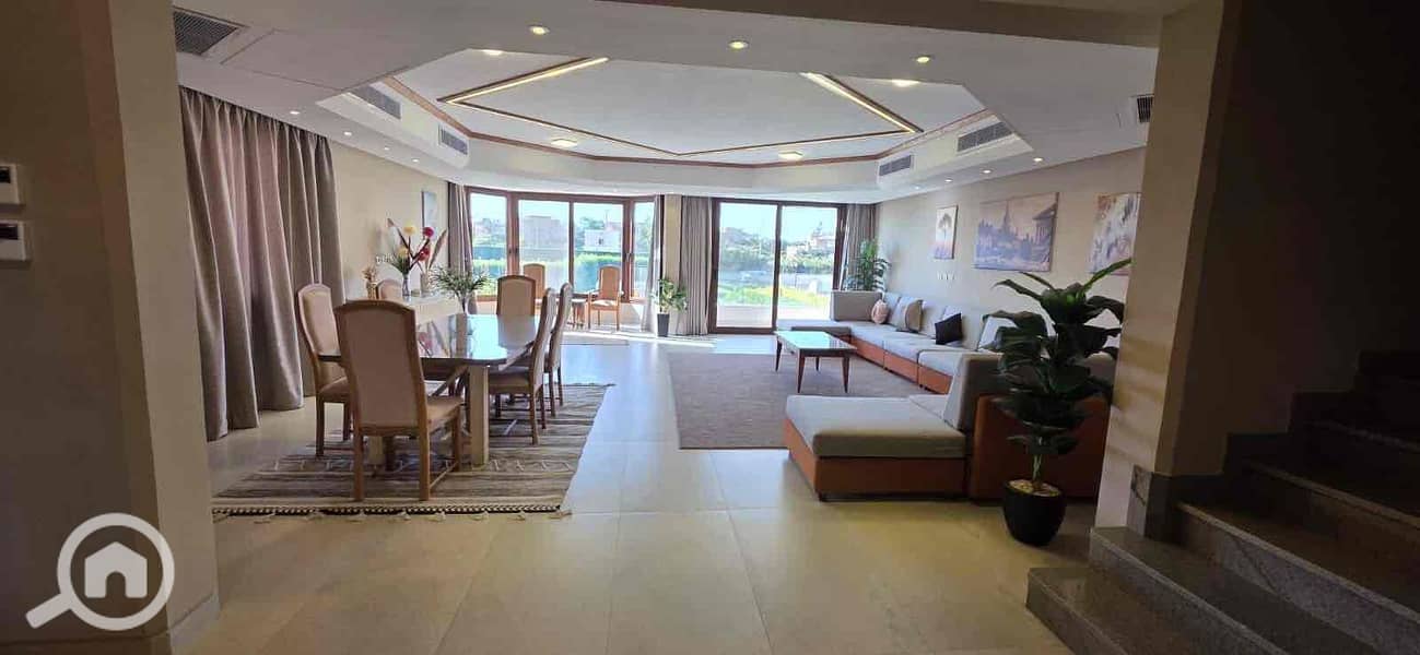 4 33a25a35-344e-4439-ad81-68169b33633b. jpg