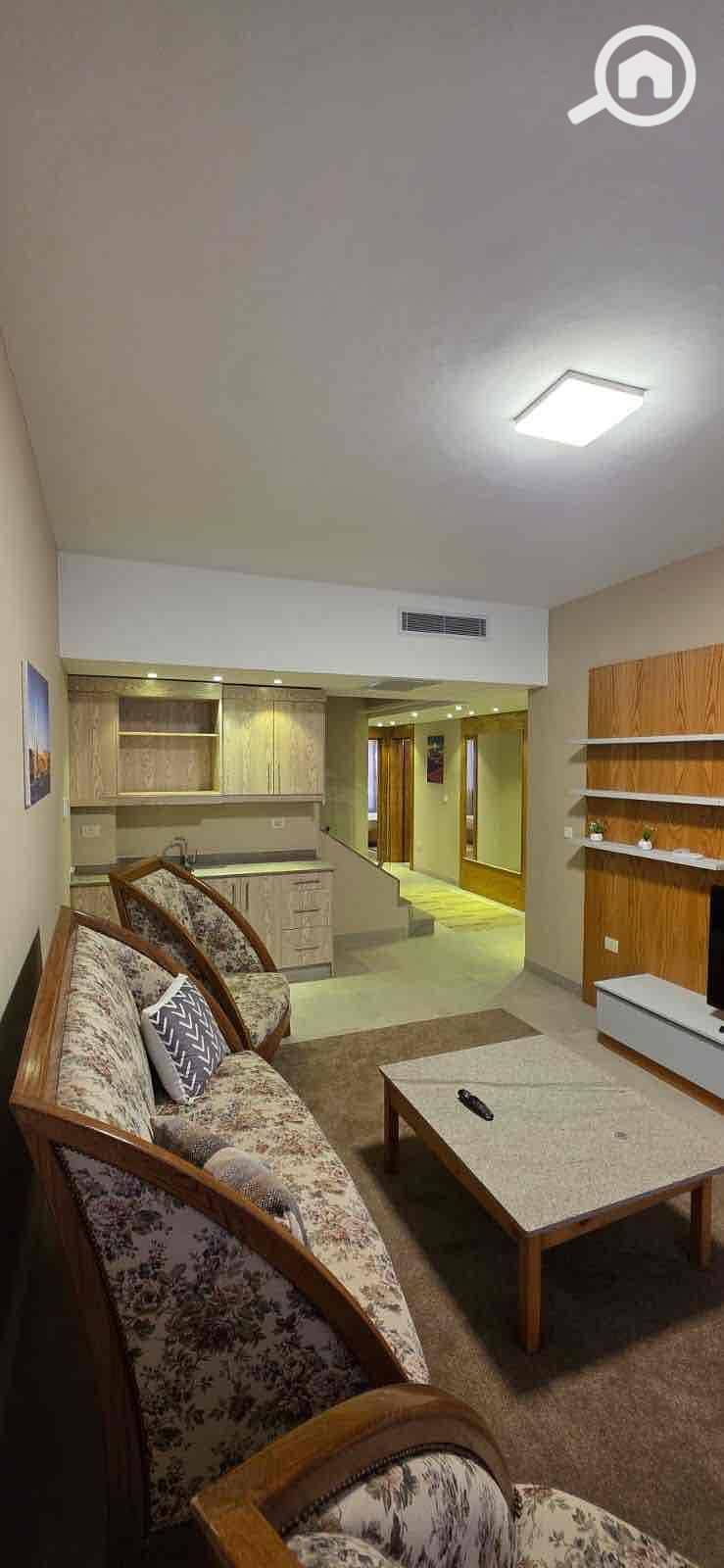 7 19489906-241b-49ea-93ff-7d8003f0e4e7. jpg