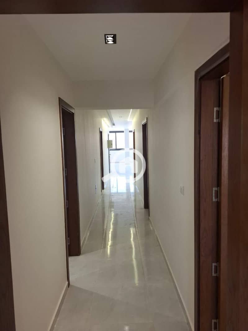 5 578f82df-b0b6-4c94-8750-c04673fca001. jpeg