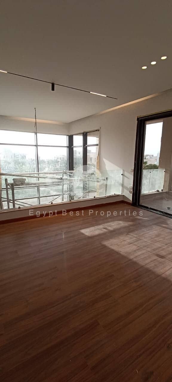 4 5bb03d31-2c68-43cc-b1e1-8176760af741. jpeg