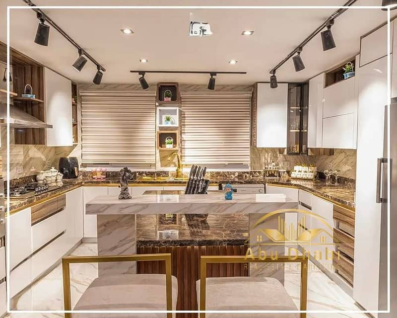 11 608245465_864345049675726_2799998360765382360_n. jpg