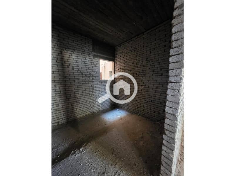 32 f598fb6e-3e33-4e18-8b46-00a503e8238b. jfif. jpg