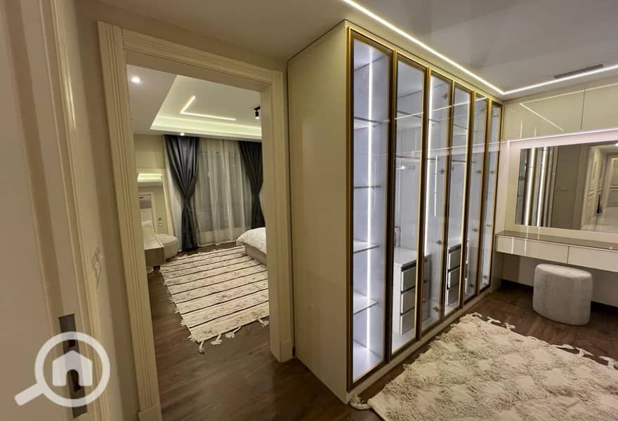 3 9df394c3-645c-43a2-b978-fd3f89d39828. jpg