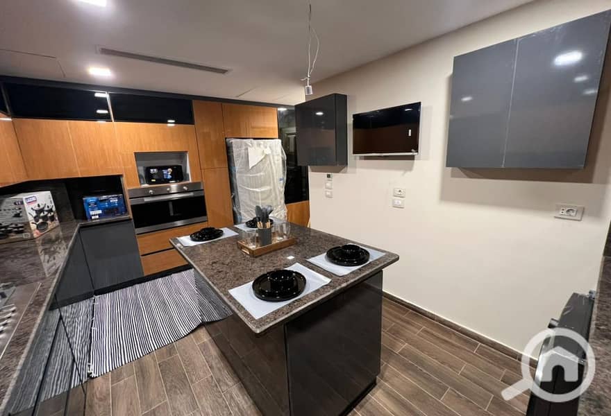 9 c5c39216-cacb-494f-95b1-1b21552469aa. jpg