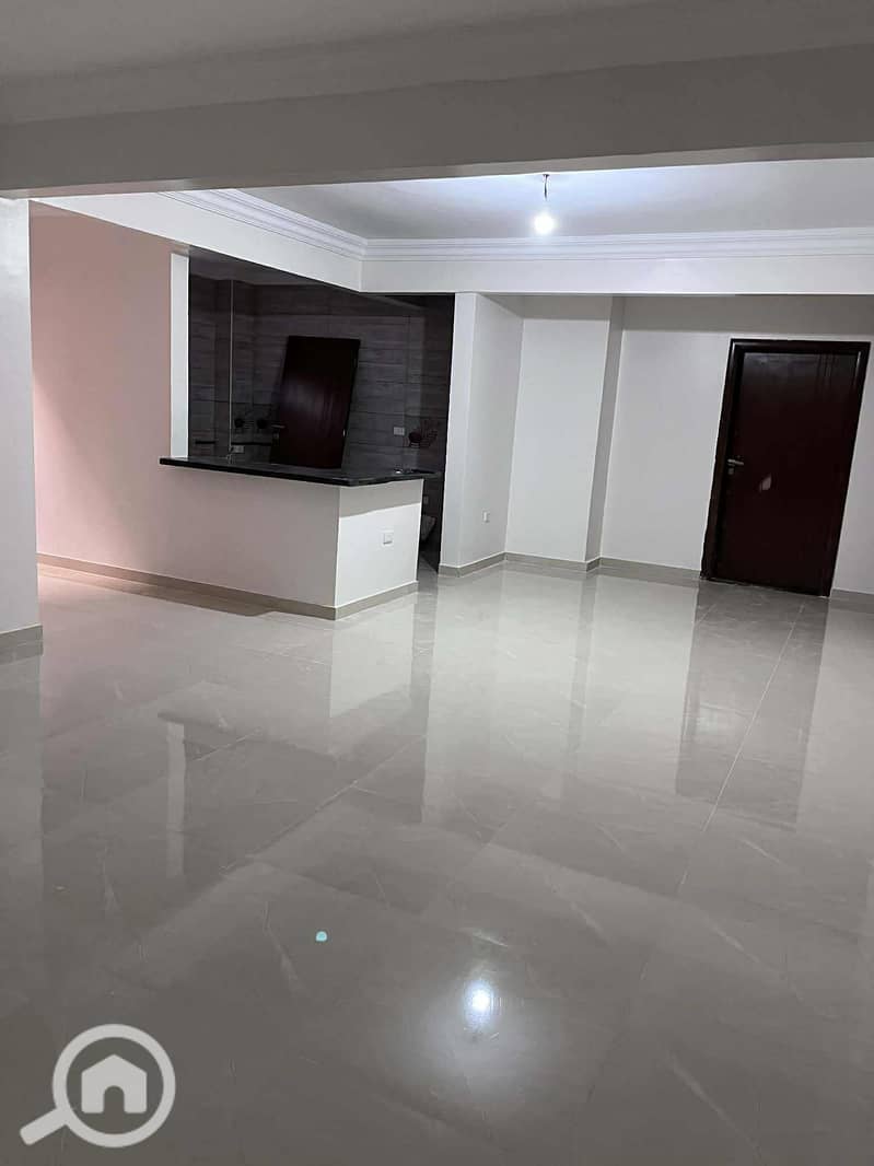 2 808e12cc-77d7-4306-b84e-7a573f528449. jpeg