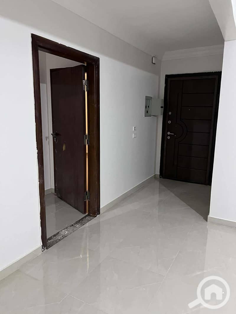 3 bfbeb7e3-d426-4068-aa2d-833a51d3a596. jpeg