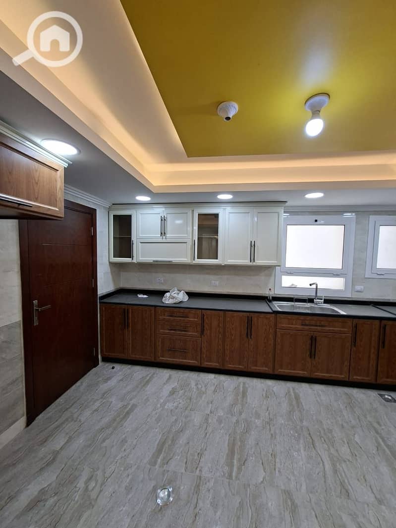 7 9f1e370e-9a22-4ad5-868c-18e03e08378b. jpeg