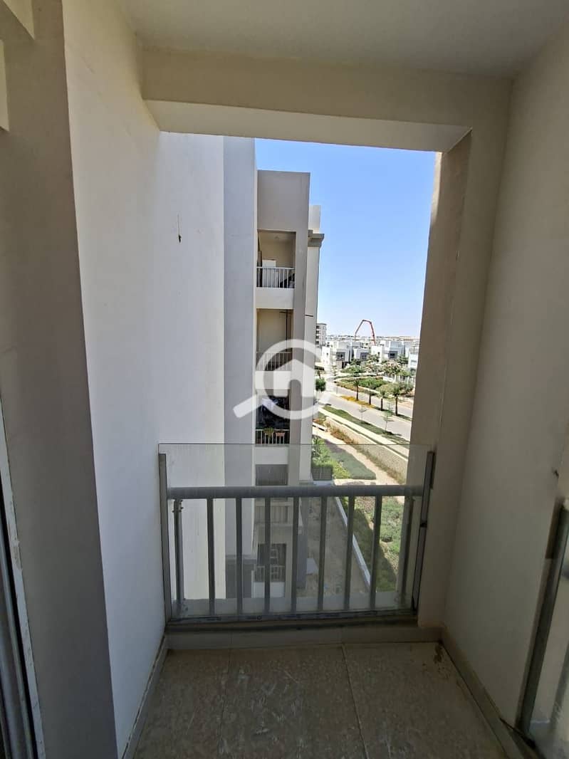 10 35d2baf3-709a-4591-8cbb-d3cce2530a76. jpeg