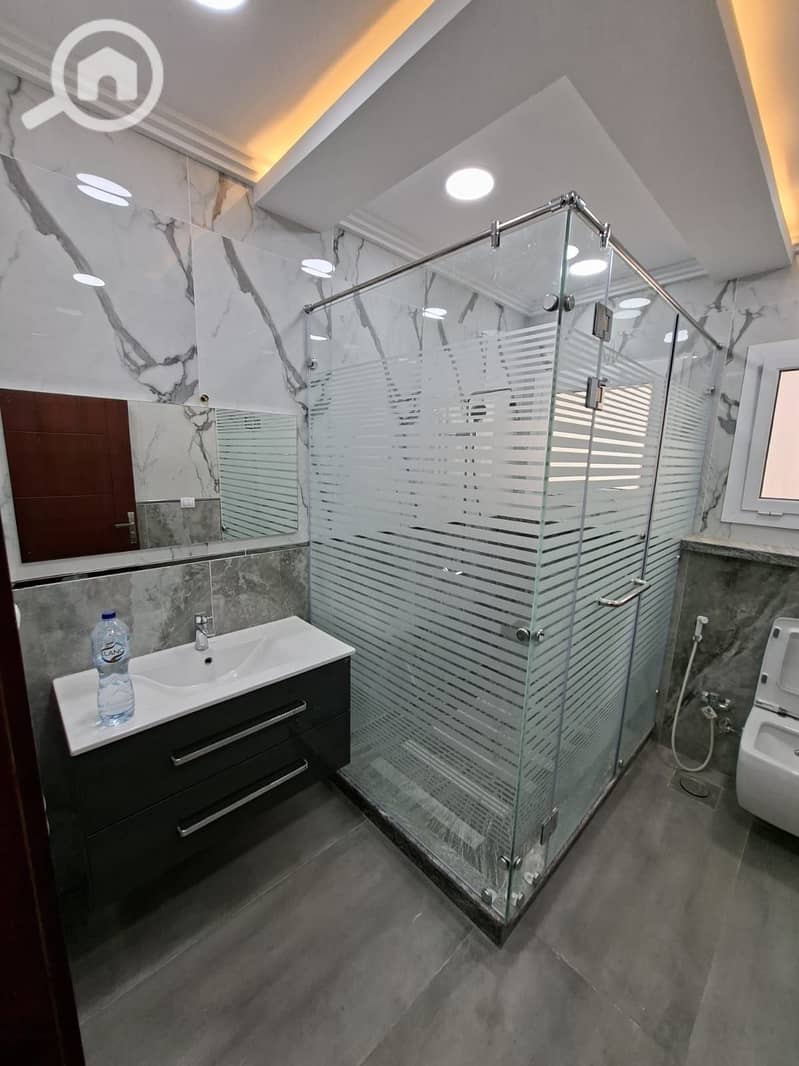 12 552c362f-0179-4254-bb7d-b63647c15675. jpeg